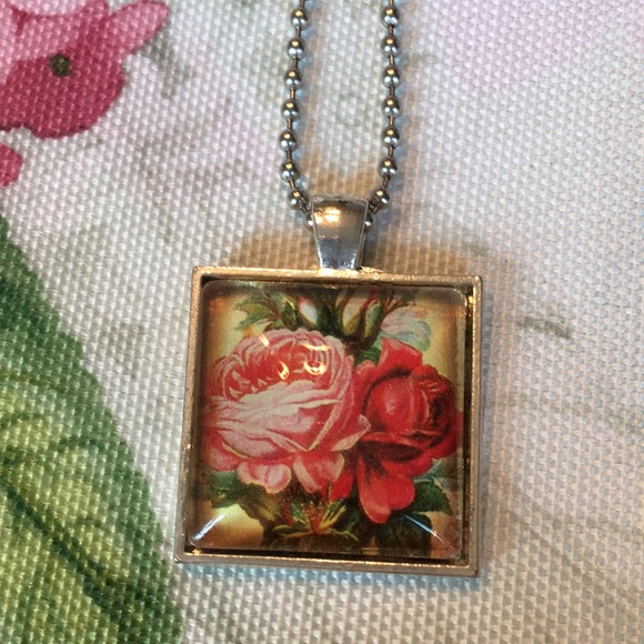 Artistic Creations Jewelry - Red Roses Glass Cabashon Necklace 24” NWT